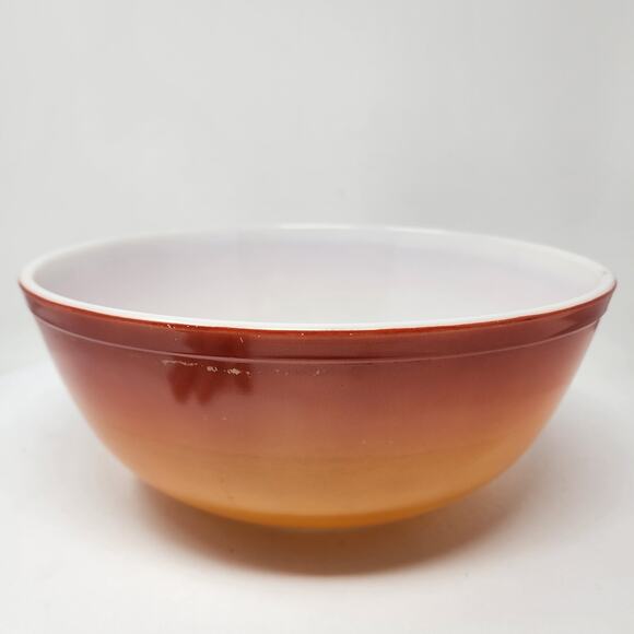 Vintage PYREX Flameglo 404 4 Quart Oven Ware Ombre Orange Mixing Nesting Bowl - Picture 4 of 12